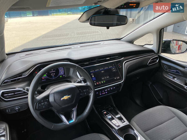 Серый Шевроле Bolt EV, объемом двигателя 0 л и пробегом 16 тыс. км за 18500 $, фото 41 на Automoto.ua