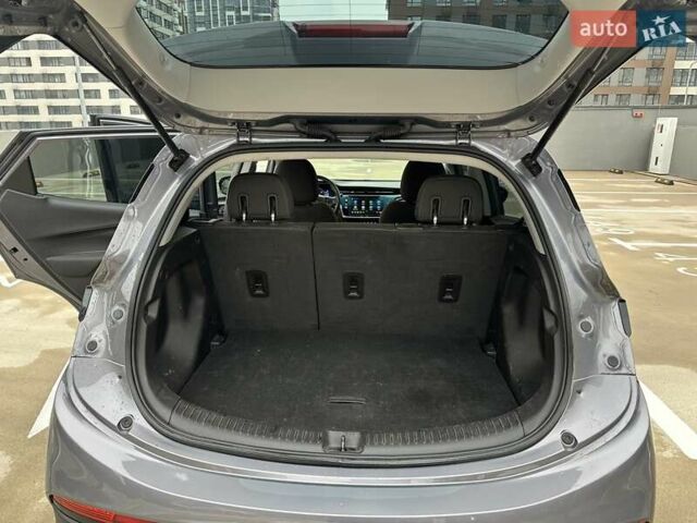 Серый Шевроле Bolt EV, объемом двигателя 0 л и пробегом 43 тыс. км за 17999 $, фото 26 на Automoto.ua