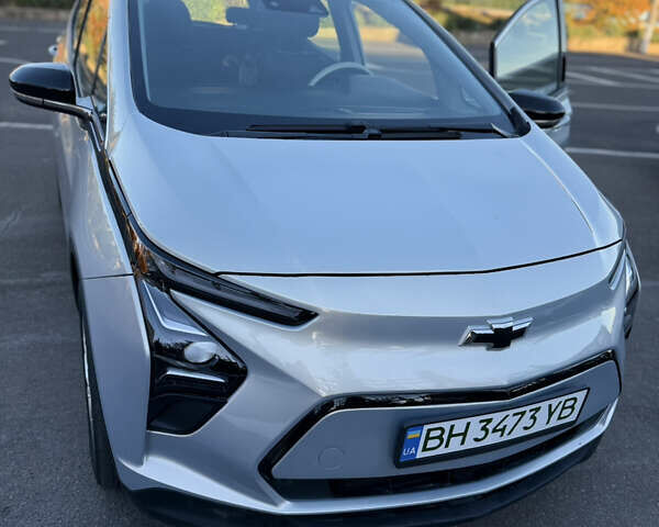Серый Шевроле Bolt EV, объемом двигателя 0 л и пробегом 37 тыс. км за 16800 $, фото 3 на Automoto.ua