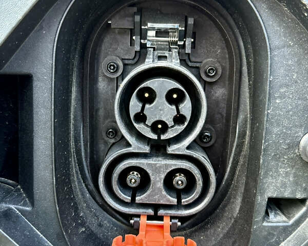 Серый Шевроле Bolt EV, объемом двигателя 0 л и пробегом 36 тыс. км за 17999 $, фото 60 на Automoto.ua