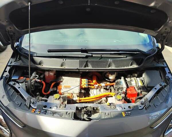 Серый Шевроле Bolt EV, объемом двигателя 0 л и пробегом 56 тыс. км за 18500 $, фото 8 на Automoto.ua