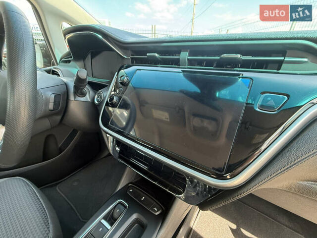 Серый Шевроле Bolt EV, объемом двигателя 0 л и пробегом 1 тыс. км за 21490 $, фото 18 на Automoto.ua