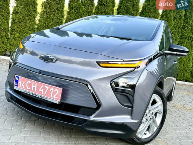 Серый Шевроле Bolt EV, объемом двигателя 0 л и пробегом 36 тыс. км за 17999 $, фото 3 на Automoto.ua