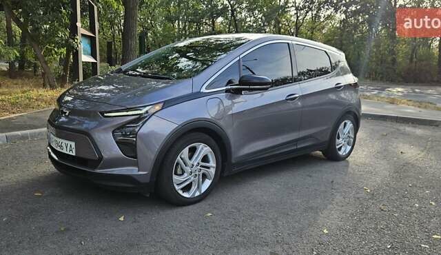 Серый Шевроле Bolt EV, объемом двигателя 0 л и пробегом 41 тыс. км за 18200 $, фото 6 на Automoto.ua