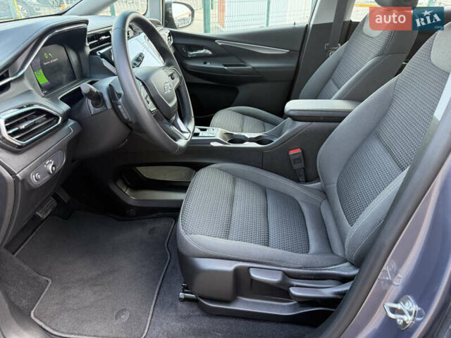 Серый Шевроле Bolt EV, объемом двигателя 0 л и пробегом 1 тыс. км за 21490 $, фото 11 на Automoto.ua