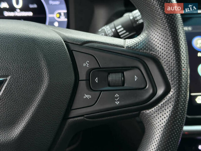 Серый Шевроле Bolt EV, объемом двигателя 0 л и пробегом 24 тыс. км за 17599 $, фото 51 на Automoto.ua