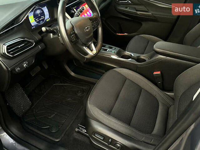 Серый Шевроле Bolt EV, объемом двигателя 0 л и пробегом 18 тыс. км за 16000 $, фото 10 на Automoto.ua