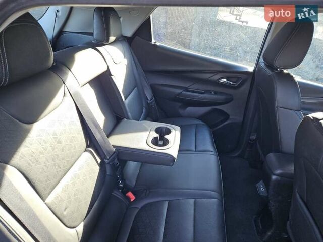 Серый Шевроле Bolt EV, объемом двигателя 0 л и пробегом 48 тыс. км за 18400 $, фото 9 на Automoto.ua