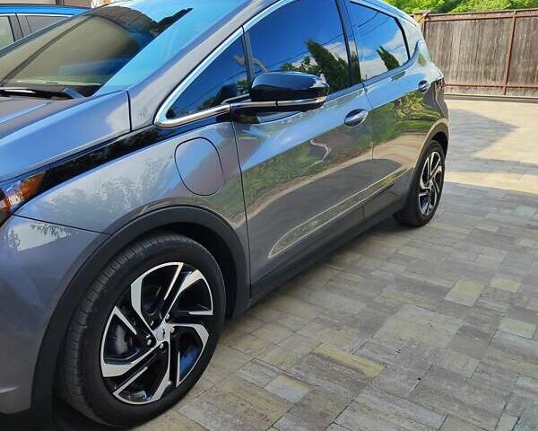 Серый Шевроле Bolt EV, объемом двигателя 0 л и пробегом 56 тыс. км за 18500 $, фото 3 на Automoto.ua
