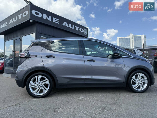 Серый Шевроле Bolt EV, объемом двигателя 0 л и пробегом 1 тыс. км за 21490 $, фото 6 на Automoto.ua