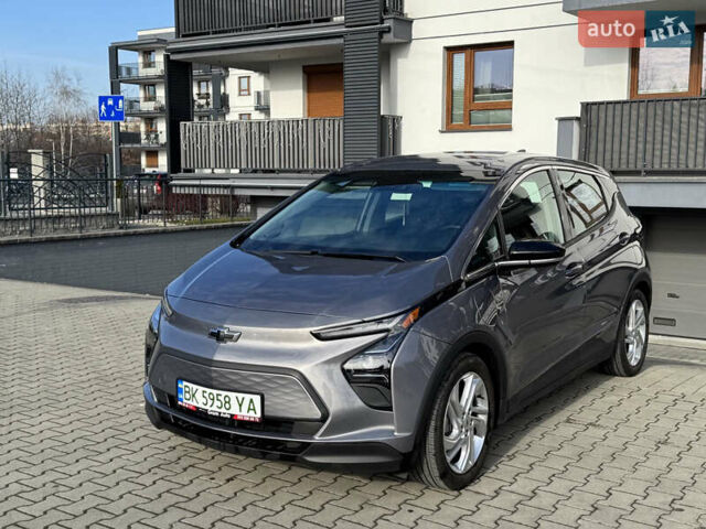 Серый Шевроле Bolt EV, объемом двигателя 0 л и пробегом 28 тыс. км за 16500 $, фото 3 на Automoto.ua