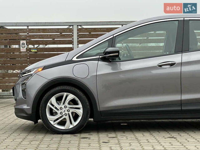 Серый Шевроле Bolt EV, объемом двигателя 0 л и пробегом 24 тыс. км за 17599 $, фото 11 на Automoto.ua
