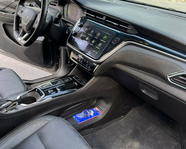 Серый Шевроле Bolt EV, объемом двигателя 0 л и пробегом 76 тыс. км за 18500 $, фото 20 на Automoto.ua