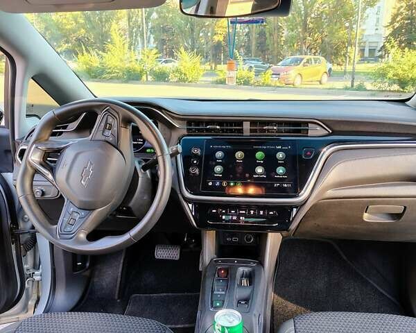 Серый Шевроле Bolt EV, объемом двигателя 0 л и пробегом 60 тыс. км за 17800 $, фото 12 на Automoto.ua