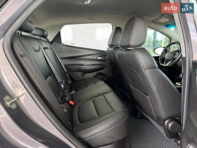 Серый Шевроле Bolt EV, объемом двигателя 0 л и пробегом 22 тыс. км за 19550 $, фото 32 на Automoto.ua