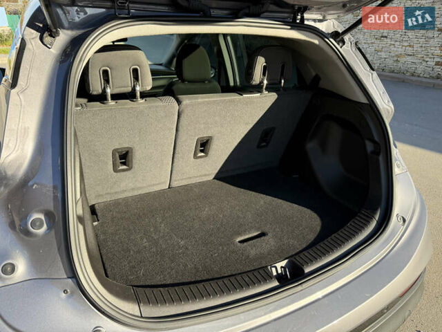 Сірий Шевроле Bolt EV, об'ємом двигуна 0 л та пробігом 65 тис. км за 18500 $, фото 9 на Automoto.ua