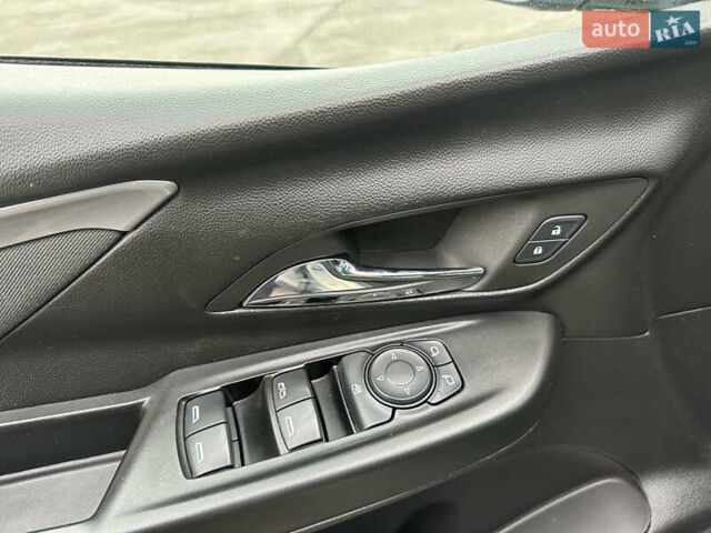 Серый Шевроле Bolt EV, объемом двигателя 0 л и пробегом 74 тыс. км за 17999 $, фото 10 на Automoto.ua