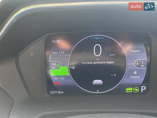 Серый Шевроле Bolt EV, объемом двигателя 0 л и пробегом 21 тыс. км за 20000 $, фото 10 на Automoto.ua