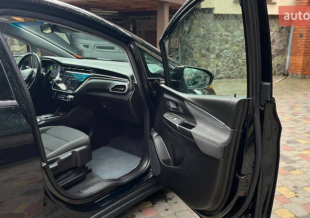 Сірий Шевроле Bolt EV, об'ємом двигуна 0 л та пробігом 30 тис. км за 17500 $, фото 26 на Automoto.ua
