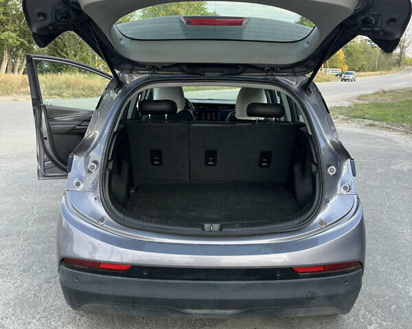 Серый Шевроле Bolt EV, объемом двигателя 0 л и пробегом 76 тыс. км за 18500 $, фото 17 на Automoto.ua