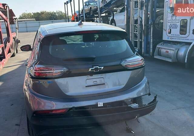 Серый Шевроле Bolt EV, объемом двигателя 0 л и пробегом 81 тыс. км за 14600 $, фото 4 на Automoto.ua