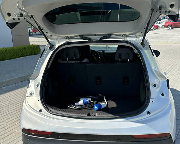 Серый Шевроле Bolt EV, объемом двигателя 0 л и пробегом 30 тыс. км за 18500 $, фото 2 на Automoto.ua