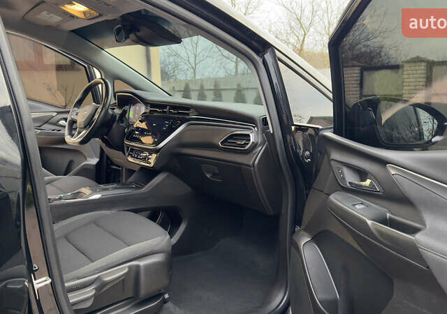 Серый Шевроле Bolt EV, объемом двигателя 0 л и пробегом 30 тыс. км за 17995 $, фото 23 на Automoto.ua