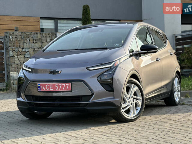 Серый Шевроле Bolt EV, объемом двигателя 0 л и пробегом 22 тыс. км за 17499 $, фото 2 на Automoto.ua