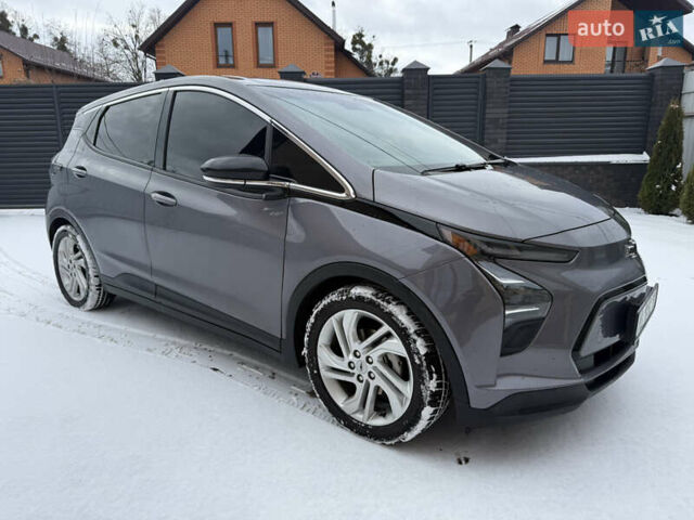 Серый Шевроле Bolt EV, объемом двигателя 0 л и пробегом 61 тыс. км за 18500 $, фото 2 на Automoto.ua