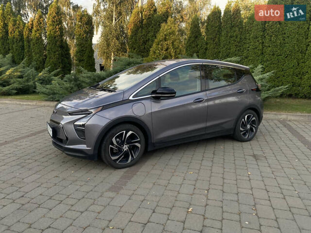 Серый Шевроле Bolt EV, объемом двигателя 0 л и пробегом 30 тыс. км за 20000 $, фото 3 на Automoto.ua