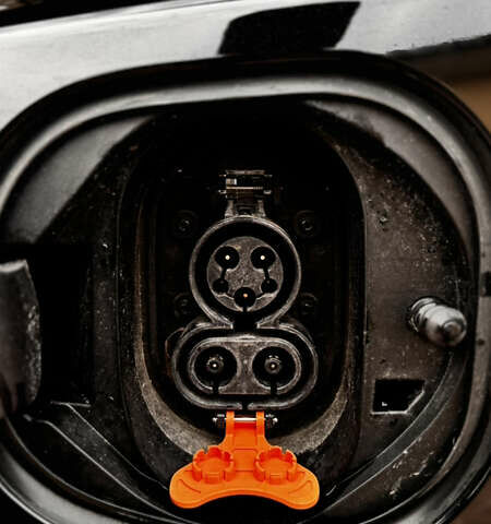 Серый Шевроле Bolt EV, объемом двигателя 0 л и пробегом 30 тыс. км за 17995 $, фото 10 на Automoto.ua