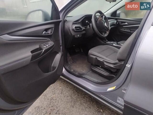 Серый Шевроле Bolt EV, объемом двигателя 0 л и пробегом 89 тыс. км за 17300 $, фото 9 на Automoto.ua
