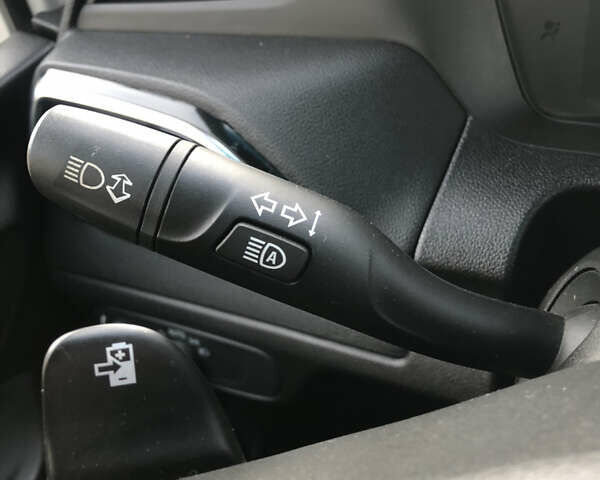 Сірий Шевроле Bolt EV, об'ємом двигуна 0 л та пробігом 73 тис. км за 17700 $, фото 15 на Automoto.ua