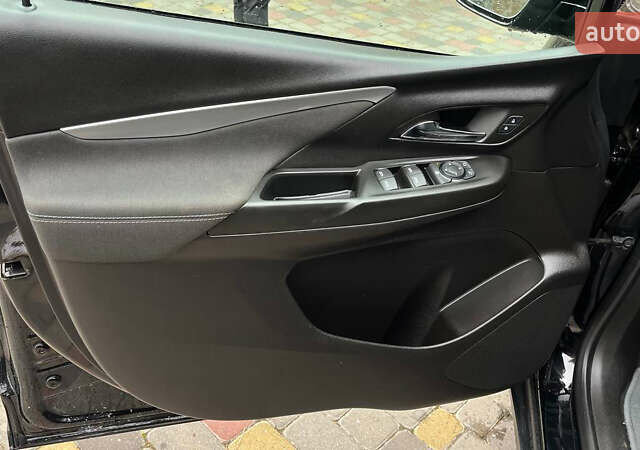 Сірий Шевроле Bolt EV, об'ємом двигуна 0 л та пробігом 30 тис. км за 17500 $, фото 14 на Automoto.ua