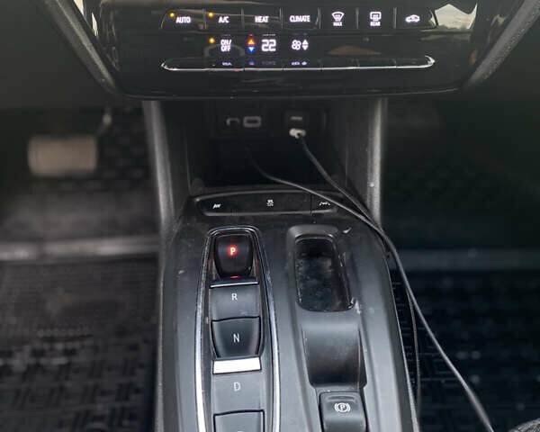 Серый Шевроле Bolt EV, объемом двигателя 0 л и пробегом 30 тыс. км за 20000 $, фото 11 на Automoto.ua