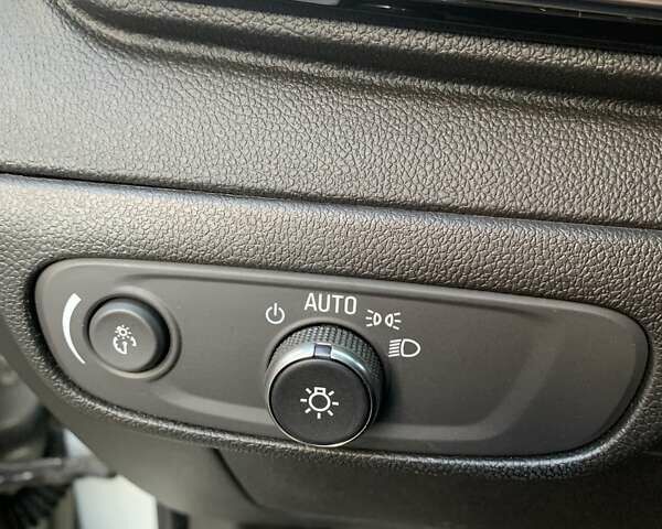 Серый Шевроле Bolt EV, объемом двигателя 0 л и пробегом 22 тыс. км за 19500 $, фото 20 на Automoto.ua