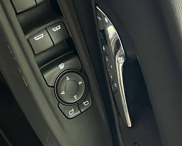 Серый Шевроле Bolt EV, объемом двигателя 0 л и пробегом 1 тыс. км за 18500 $, фото 10 на Automoto.ua