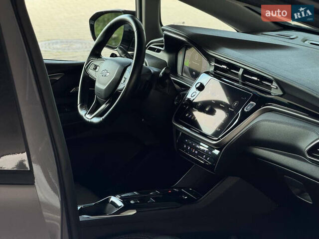 Серый Шевроле Bolt EV, объемом двигателя 0 л и пробегом 22 тыс. км за 19550 $, фото 20 на Automoto.ua