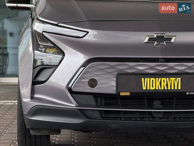 Серый Шевроле Bolt EV, объемом двигателя 0 л и пробегом 22 тыс. км за 19550 $, фото 5 на Automoto.ua