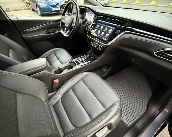 Сірий Шевроле Bolt EV, об'ємом двигуна 0 л та пробігом 23 тис. км за 18888 $, фото 9 на Automoto.ua