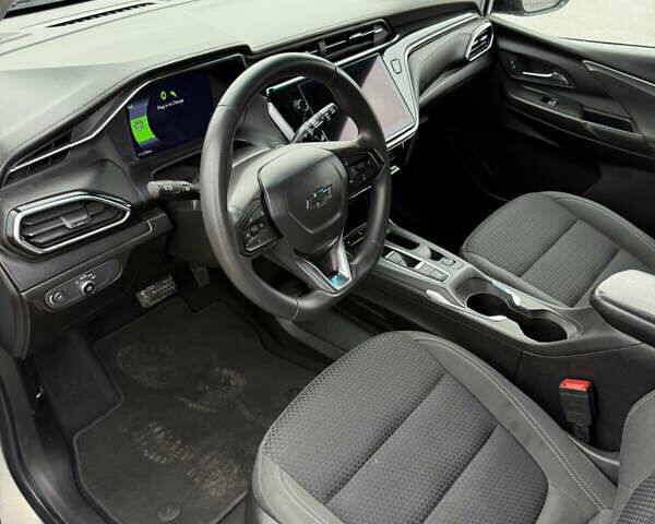 Серый Шевроле Bolt EV, объемом двигателя 0 л и пробегом 72 тыс. км за 16400 $, фото 9 на Automoto.ua