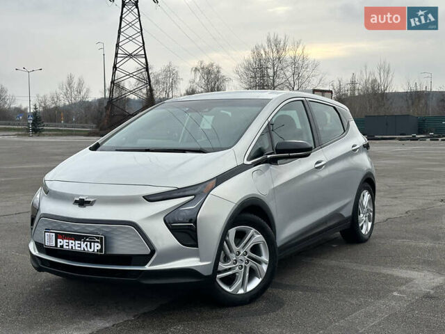 Серый Шевроле Bolt EV, объемом двигателя 0 л и пробегом 74 тыс. км за 17999 $, фото 2 на Automoto.ua