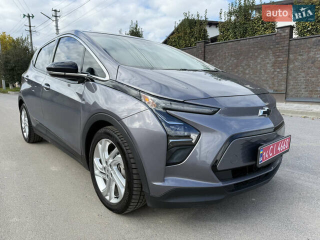 Серый Шевроле Bolt EV, объемом двигателя 0 л и пробегом 65 тыс. км за 18500 $, фото 2 на Automoto.ua
