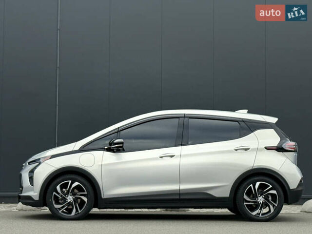 Серый Шевроле Bolt EV, объемом двигателя 0 л и пробегом 52 тыс. км за 19999 $, фото 6 на Automoto.ua