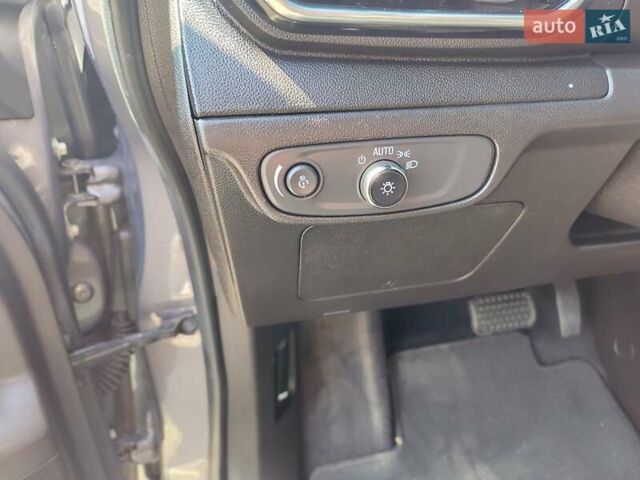 Сірий Шевроле Bolt EV, об'ємом двигуна 0 л та пробігом 140 тис. км за 18000 $, фото 12 на Automoto.ua