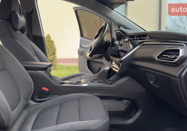Серый Шевроле Bolt EV, объемом двигателя 0 л и пробегом 30 тыс. км за 17995 $, фото 21 на Automoto.ua