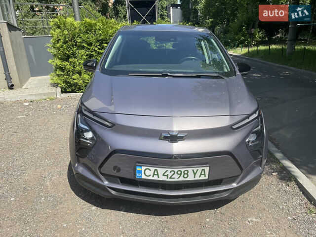 Серый Шевроле Bolt EV, объемом двигателя 0 л и пробегом 21 тыс. км за 20000 $, фото 2 на Automoto.ua