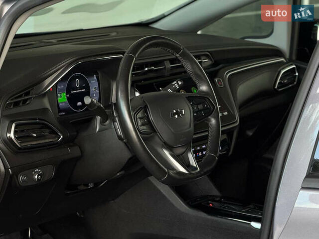 Серый Шевроле Bolt EV, объемом двигателя 0 л и пробегом 22 тыс. км за 19550 $, фото 19 на Automoto.ua