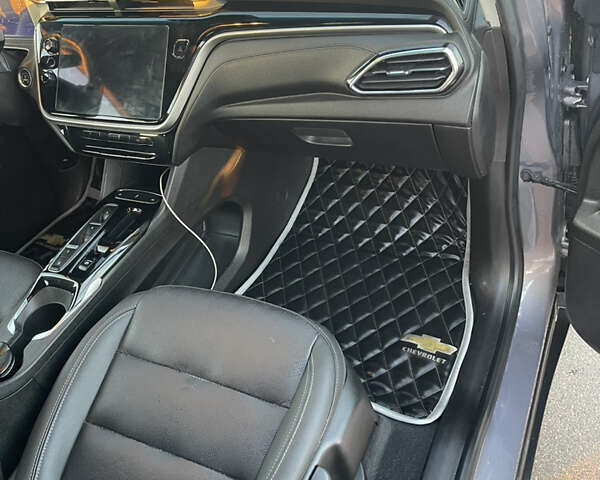 Серый Шевроле Bolt EV, объемом двигателя 0 л и пробегом 19 тыс. км за 18300 $, фото 3 на Automoto.ua