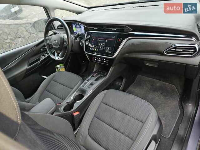 Серый Шевроле Bolt EV, объемом двигателя 0 л и пробегом 62 тыс. км за 17400 $, фото 3 на Automoto.ua